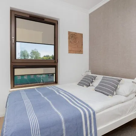 公寓 Modern With Balcony By Renters *